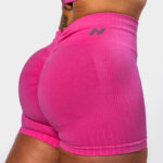 NEBBIA Шорты High Waisted Push-Up Shorts TOTALLY SEAMLESS 304 pink