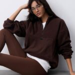 NEVERLATE Свитшот флисовый с воротником на молнии коричневый NW19.1294.1