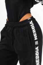 NEBBIA Брюки Straight Leg Sweatpants URBAN 490 BLACK — изображение 3