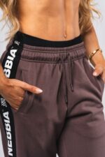 NEBBIA Брюки Straight Leg Sweatpants URBAN 490 Brown — изображение 5