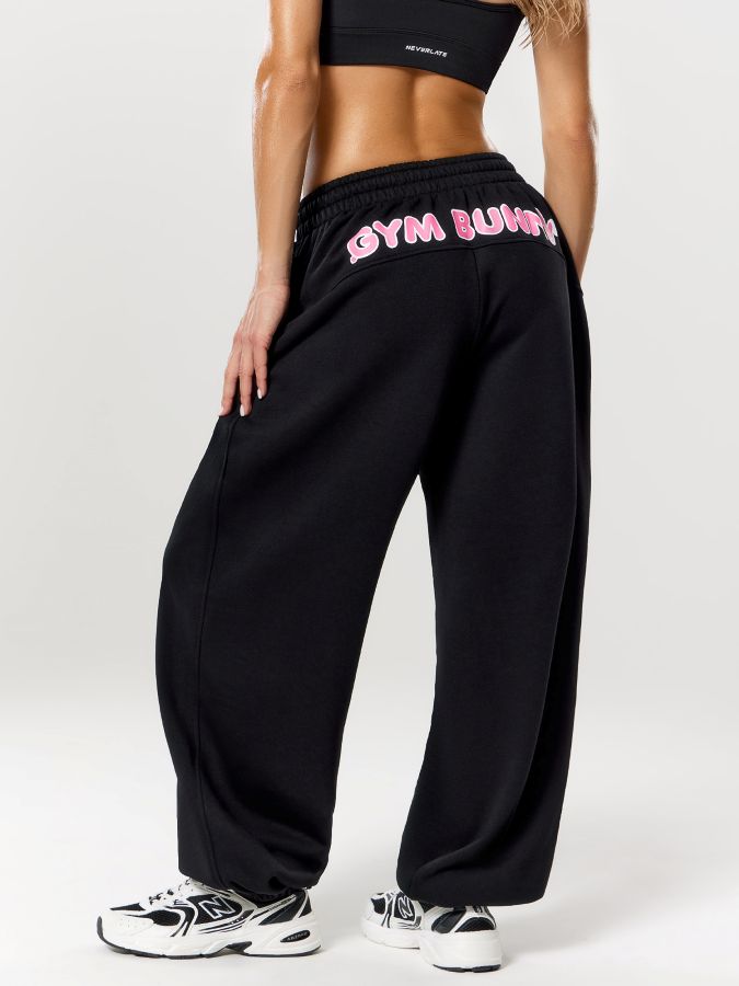 1c53914009be11f182a718c04d45c689_78f03ce709cc11f182a818c04d45c689 NEVERLATE Спортивные брюки свободного кроя для фитнеса черные NW01.1358.1 — изображение 1