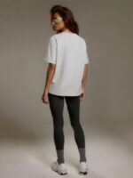 NEVERLATE Свободная футболка с ярким принтом светло-серая NW09.1380.3 — изображение 5