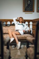 NEBBIA Свитшот Lounge Sweatshirt CLUB D’OR 642 White — изображение 6