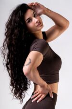 NEBBIA Топ Seamless Short-Sleeve Top POWER 891 DARK BROWN — изображение 3