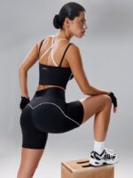 NEVERLATE Моделирующие спортивные шорты NW11.1473.1