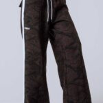 NEBBIA Брюки Oversized Sweatpants POWER 896 dark BROWN CAMO