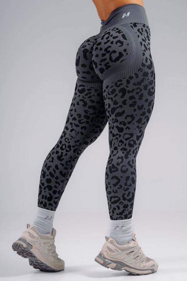 683ca53f5d0011f1831818c04d45c689_48ceaddb5d0111f1831818c04d45c689 NEBBIA Лосины Push-Up Compression Leopard Leggings 849 PRIMAL черный — изображение 1