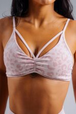 NEBBIA Топ Medium Support Leopard Sports Bra 854 PRIMAL розовый — изображение 2